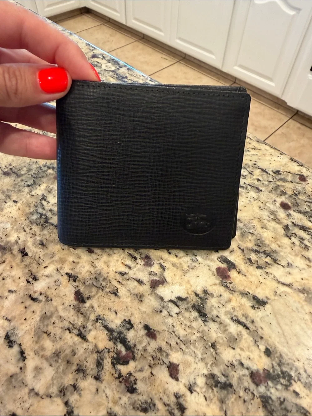 Authentic Burberry Men's Black Leather Bi-Fold Wallet - Classic Style